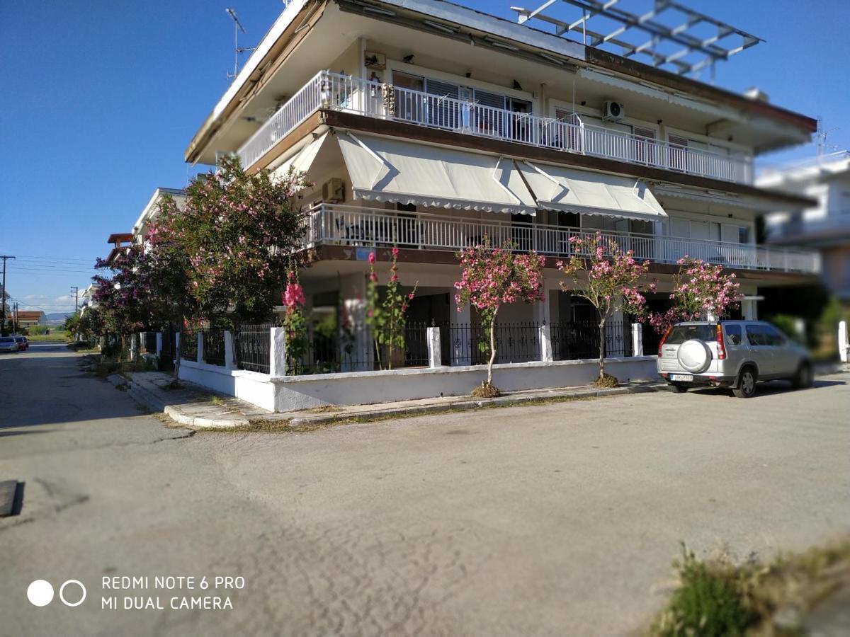 Cosi Apartment Paralia Dionysiou Exterior foto